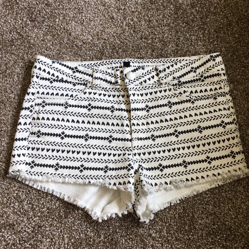 NWOT printed shorts
